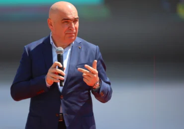 Dacă vom avea guvern, va fi unul slab, moșit de PSD și Nicușor Dan