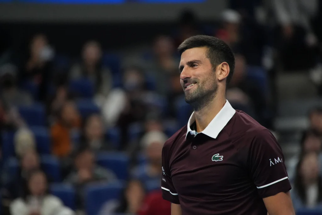 Carlos Alcaraz, campion la Tokyo: Novak Djokovic profită de abandonul lui De Minaur și câștigă trofeul la Beijing