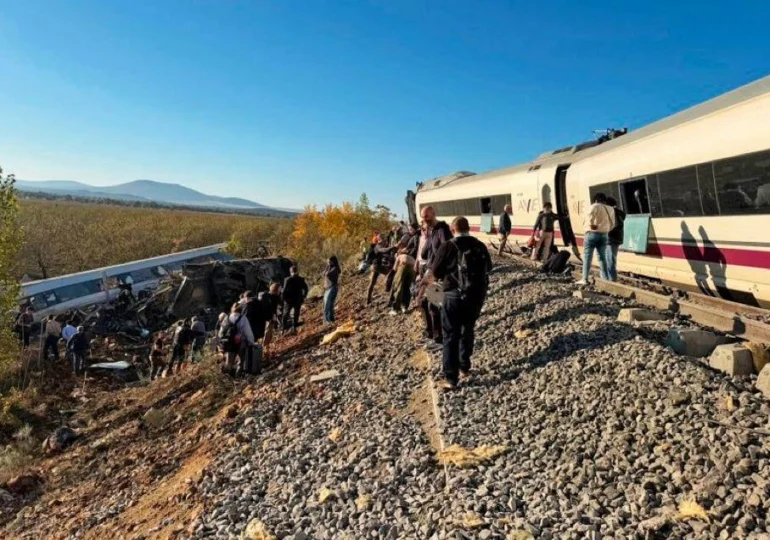 Haos în Spania după tragedia cu 68 de morți: Mecanicii de tren au intrat în grevă, anchetatorii analizează „cutiile negre”