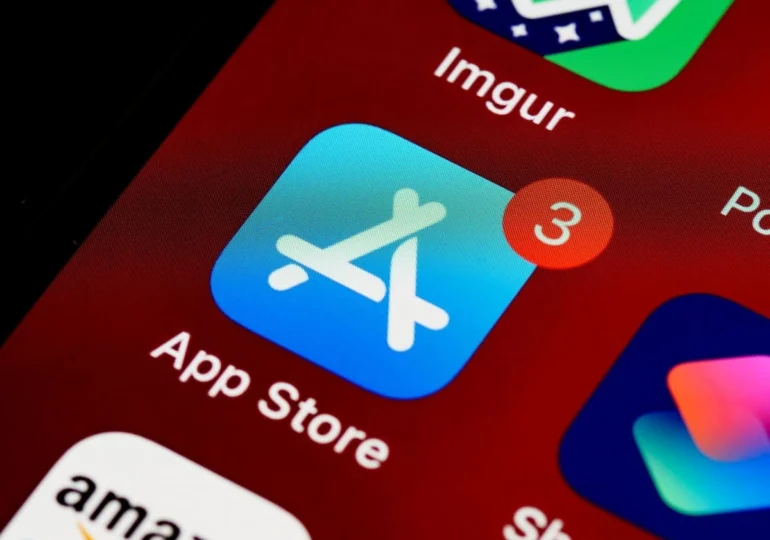 iOS 27 pe iPhone Duo: ce s-a schimbat în interfață