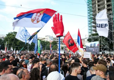 „Serbia sau mafia”. Un experiment ieșit din comun care ar putea reseta sistemul politic de la Belgrad