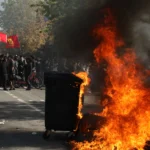 Haos la Paris. Șeful poliției: Protestul elevilor a scăpat de sub control (Video)