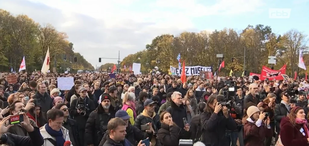 Germania: Generația Z a ieșit în stradă în peste 30 de orașe. Tinerii vor să fie implicați în deciziile care le afectează viitorul (Video)