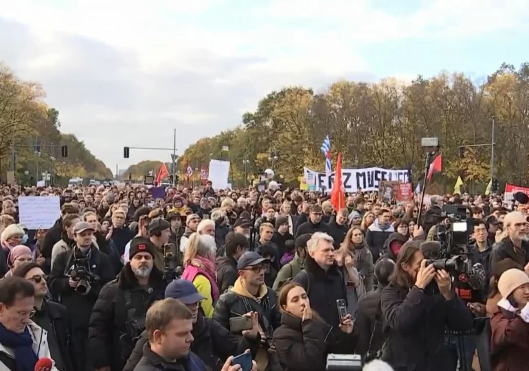 Germania: Generația Z a ieșit în stradă în peste 30 de orașe. Tinerii vor să fie implicați în deciziile care le afectează viitorul (Video)