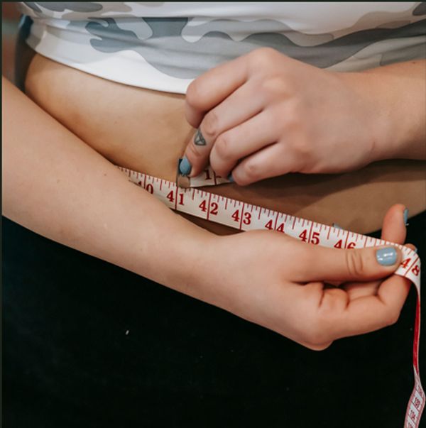 Două măsurători ale corpului, asociate cu un risc de dublu de deces. Niciuna nu este indicele de masă corporală