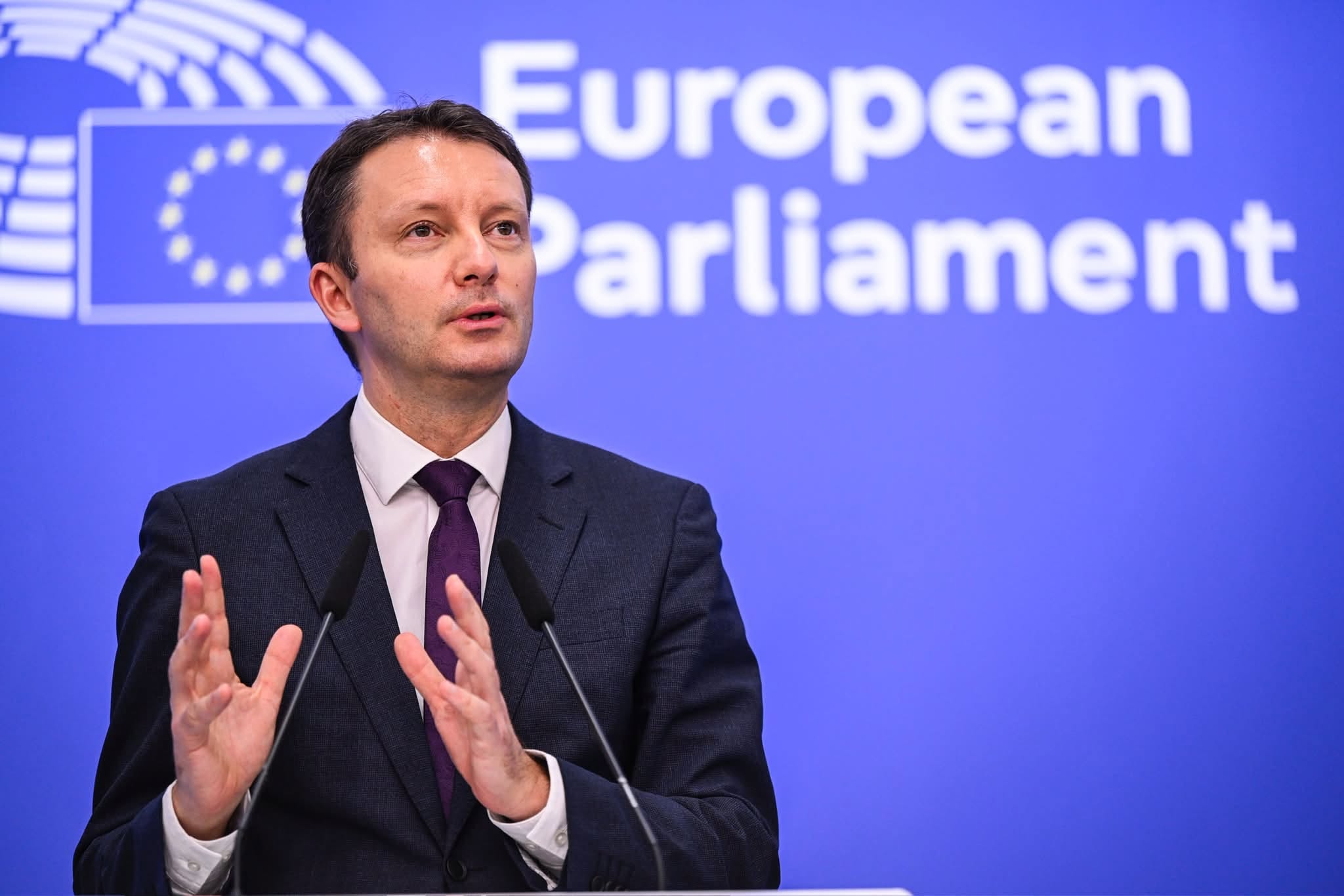 Parlamentul European respinge reducerea bugetului UE. Mureșan avertizează: Ar slăbi Europa și ar afecta agricultura și regiunile