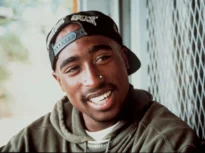 Fostul lider al unei bande a fost condamnat la o pedeapsă de la 40 de ani de închisoare până la închisoare pe viață pentru uciderea lui Tupac Shakur