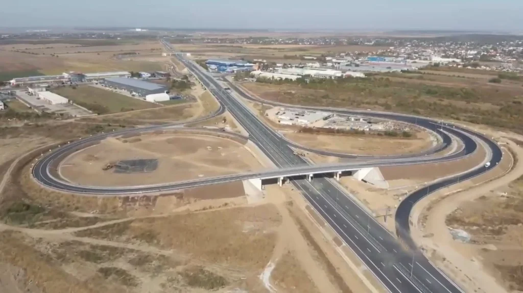 Încă 13 kilometri din Autostrada Bucureștiului ar putea fi deschiși în octombrie. Ce porțiuni din A0 sunt gata și ce mai lipsește (Video)