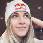 Olha Kharlan este una dintre cele mai cunoscute sportive din Ucraina, de patru ori campioană mondială - Foto: Instagram/ Olha Kharlan Olha Kharlan, zâmbitoare și fericită