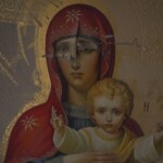 SIMBOL. O icoană, puțin avariată de bombardament, a devenit un simbol al distrugerilor făcute de ruși în Odesa - Foto: Hepta.ro Icoană Catedrală Odesa