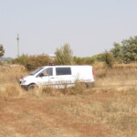 SIGURANȚĂ. Poliția a creat o zonă de protecție, funcțională și la 72 de ore de la explozii, din cauza pericolului de incendii, care nu a fost înlăturat - Foto: Spotmedia.ro Mașină de poliție, Crevedia