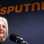 SUSȚINERE. Karin Kneissl, 2023, dă un interviu pentru Sputnik, Rusia - Foto: Hepta.ro Karin Kneissl, interviu Sputnik