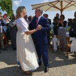 NUNTĂ. La patru ani de la anexarea peninsulei Crimeea, un oficial austriac dansa cu Putin - Foto: Hepta.ro Vladimir Putin dansează cu Karin Kneissl
