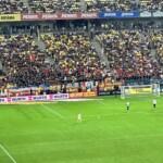 Negocierile dintre oficiali și gruparea extremistă care a provocat întreruperea meciului - Foto: Spotmedia.ro Stadionul Național, 12 septembrie 2023