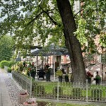 Letonia e o țară cu 1,8 milioane de locuitori, 45% dintre ei trăind în capitală - Foto: Spotmedia.ro Riga, restaurant în centrul orașului