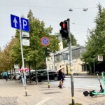 Orașul Riga are o vechime de 900 de ani, iar centrul e monument UNESCO - Foto: Spotmedia.ro Riga Letonia Stradă